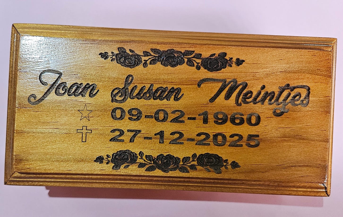 Wooden Urn for Human ashes - Image 2