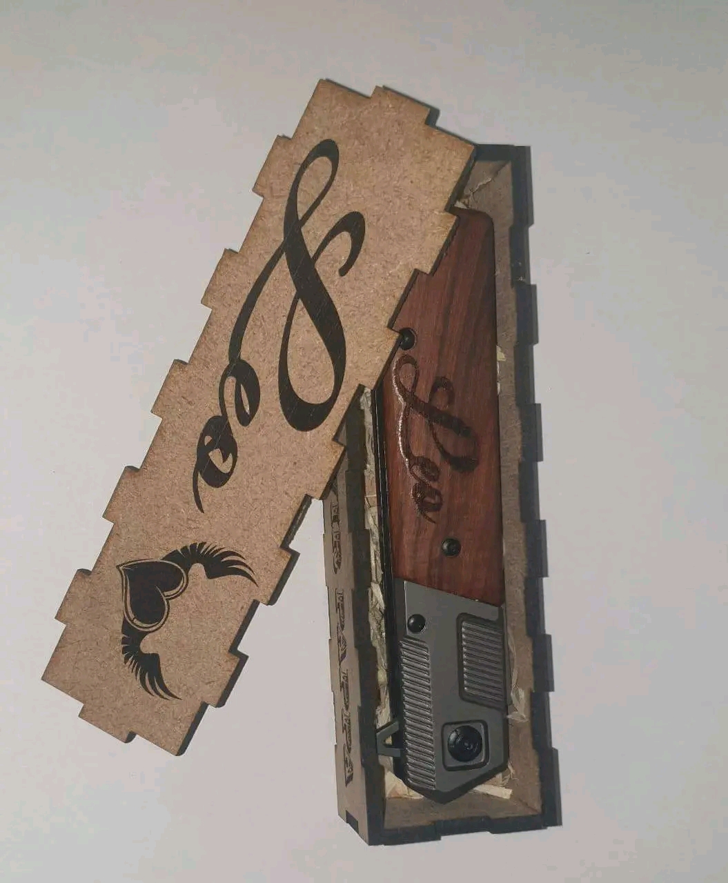 Laser Engraved knife and gift box