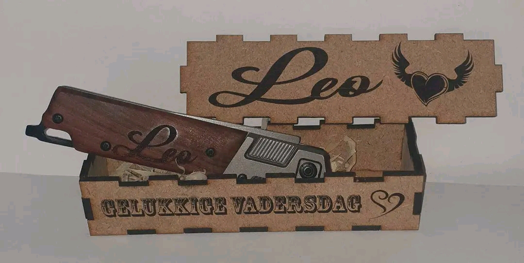 Laser Engraved knife and gift box - Image 2